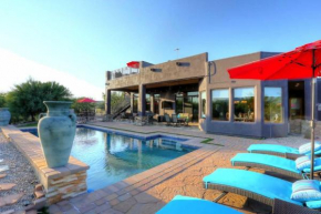Desert Tranquility 4 Bedroom with Heated Pool